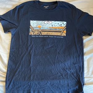 Old navy graphic men’s tshirt